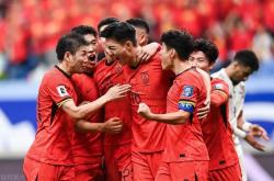 开云体育中国官网-精彩对决上演，球队热身备战