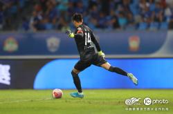 开云体育下载-关于丢球频频，守门员面临禁赛考验的信息