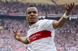 开云体育登录-关于斯图加特征战勇猛，取得胜利的信息