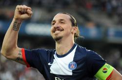 开云足球直播-雷霆对阵勇士，武切维奇连续得分拉开差距，改写比赛走向