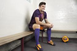 开云体育官方网站-从努涅斯到北极圈，关键时刻的挺身而出，如何定义运动精神的全球共鸣