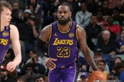 开云下载-包含詹皇未能救主，湖人遭到马刺绝杀逆转的词条