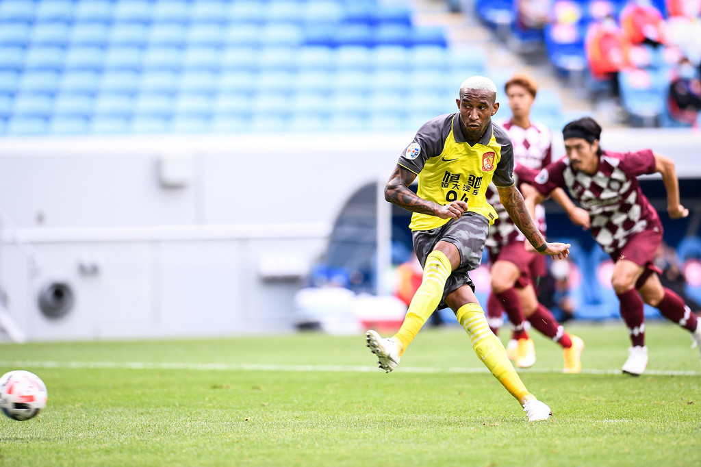 关于佛罗伦萨后防表现稳固,守住三分关键胜利的信息 关于佛罗伦萨后防表现稳固,守住三分关键胜利的信息