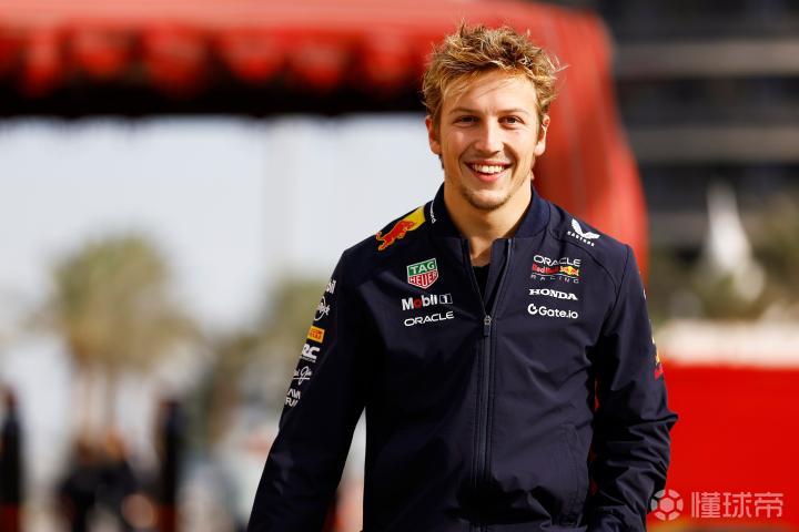 包含红牛车队绝杀红牛二队,周冠宇扛起全队的词条 包含红牛车队绝杀红牛二队,周冠宇扛起全队的词条