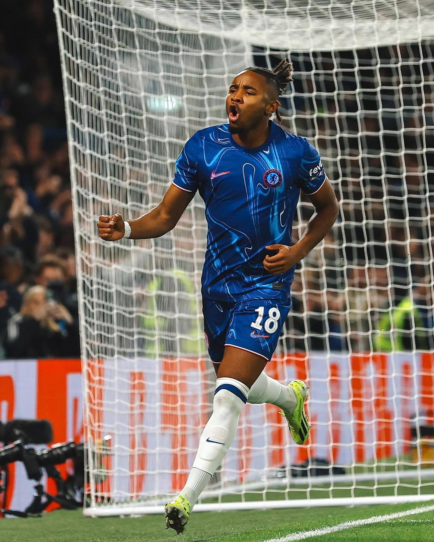 切尔西主帅赞扬球员团结合作,赛季表现出色 切尔西主帅赞扬球员团结合作,赛季表现出色