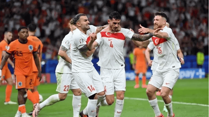 英格兰战胜罗马尼亚，状况良好