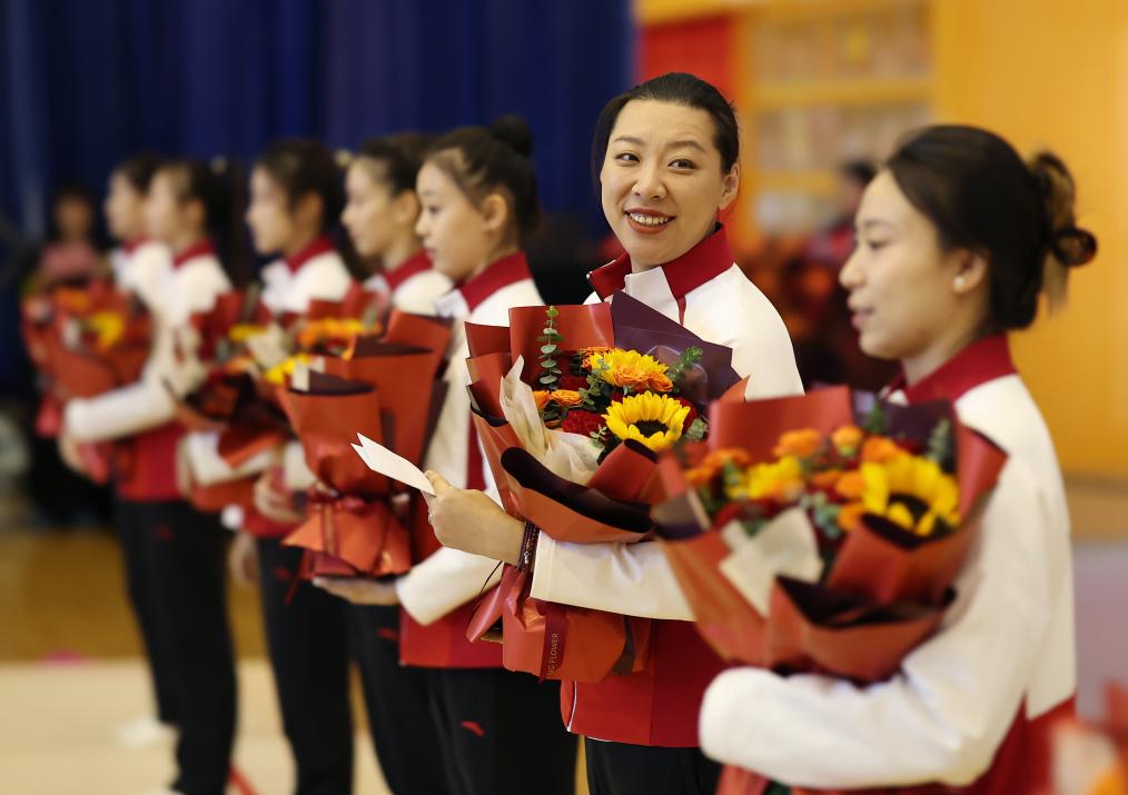 中国体操队雄风依旧，取得冠军