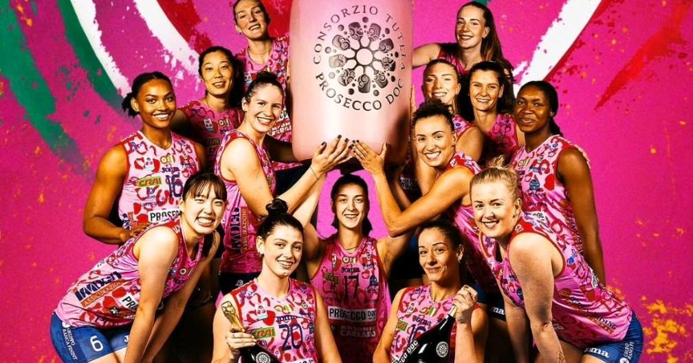 包含运动员大放异彩，实力认可世界的词条