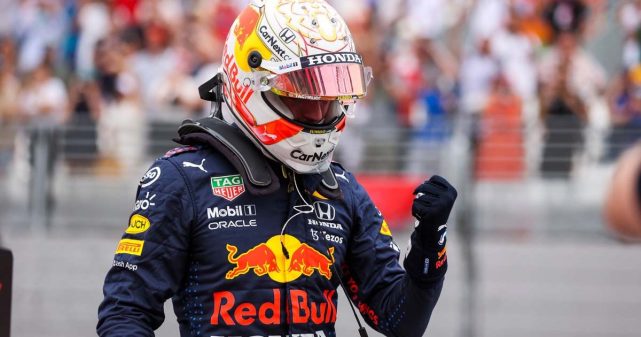 包含梅赛德斯鏖战红牛二队，拉塞尔状态火热的词条