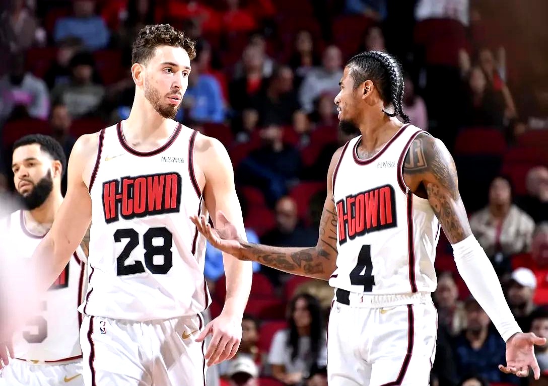 包含火箭横扫76人,麦科勒姆关键制胜的词条 包含火箭横扫76人,麦科勒姆关键制胜的词条