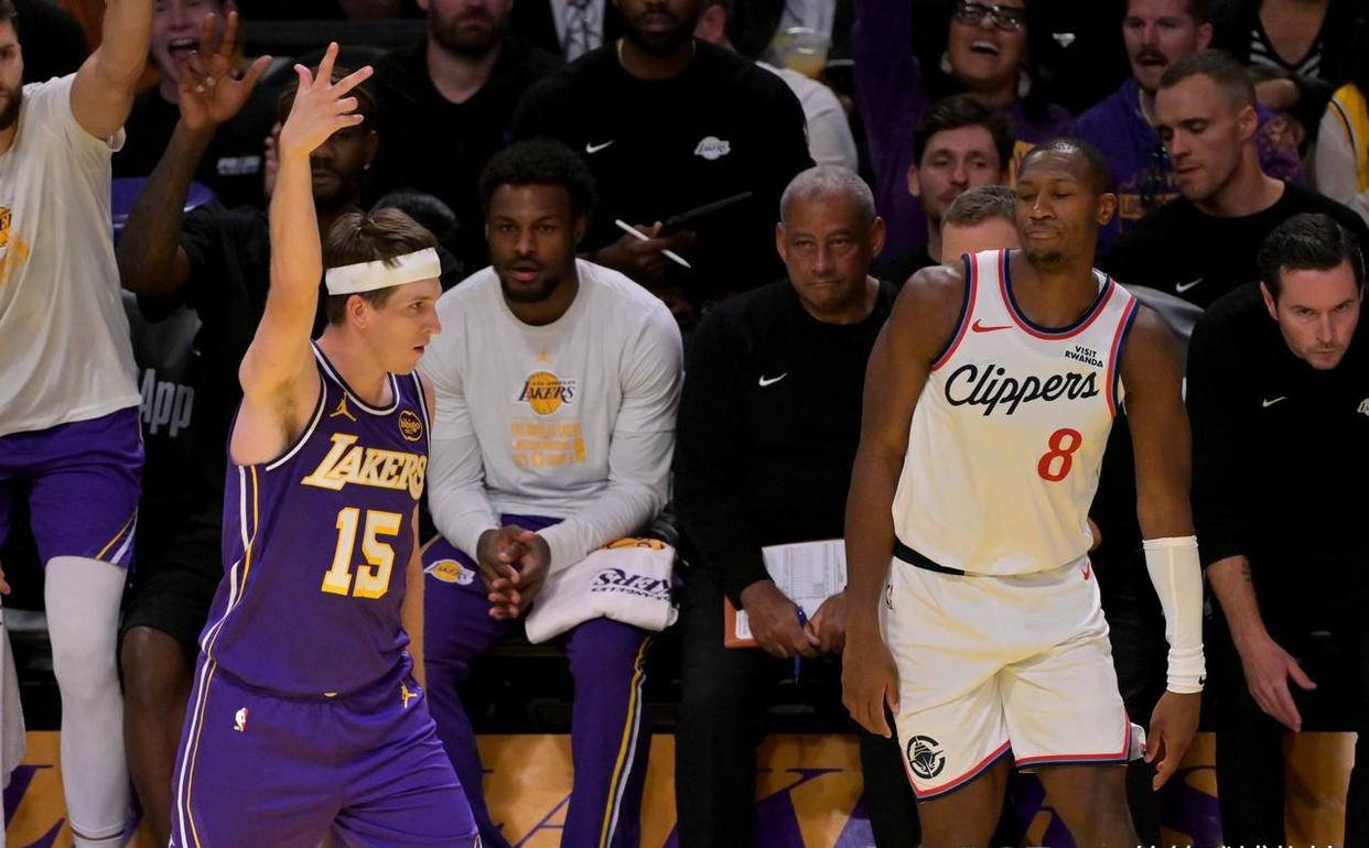 包含火箭横扫76人,麦科勒姆关键制胜的词条 包含火箭横扫76人,麦科勒姆关键制胜的词条