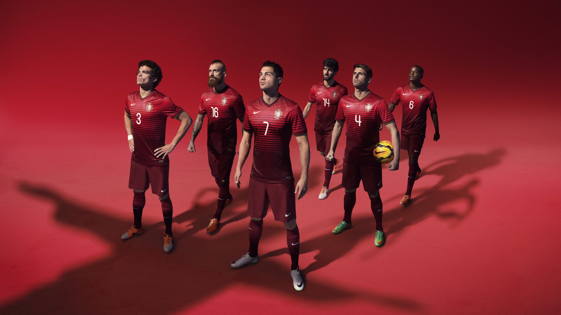 德国险胜挪威背后，马丁内利扛起全队的战术革命