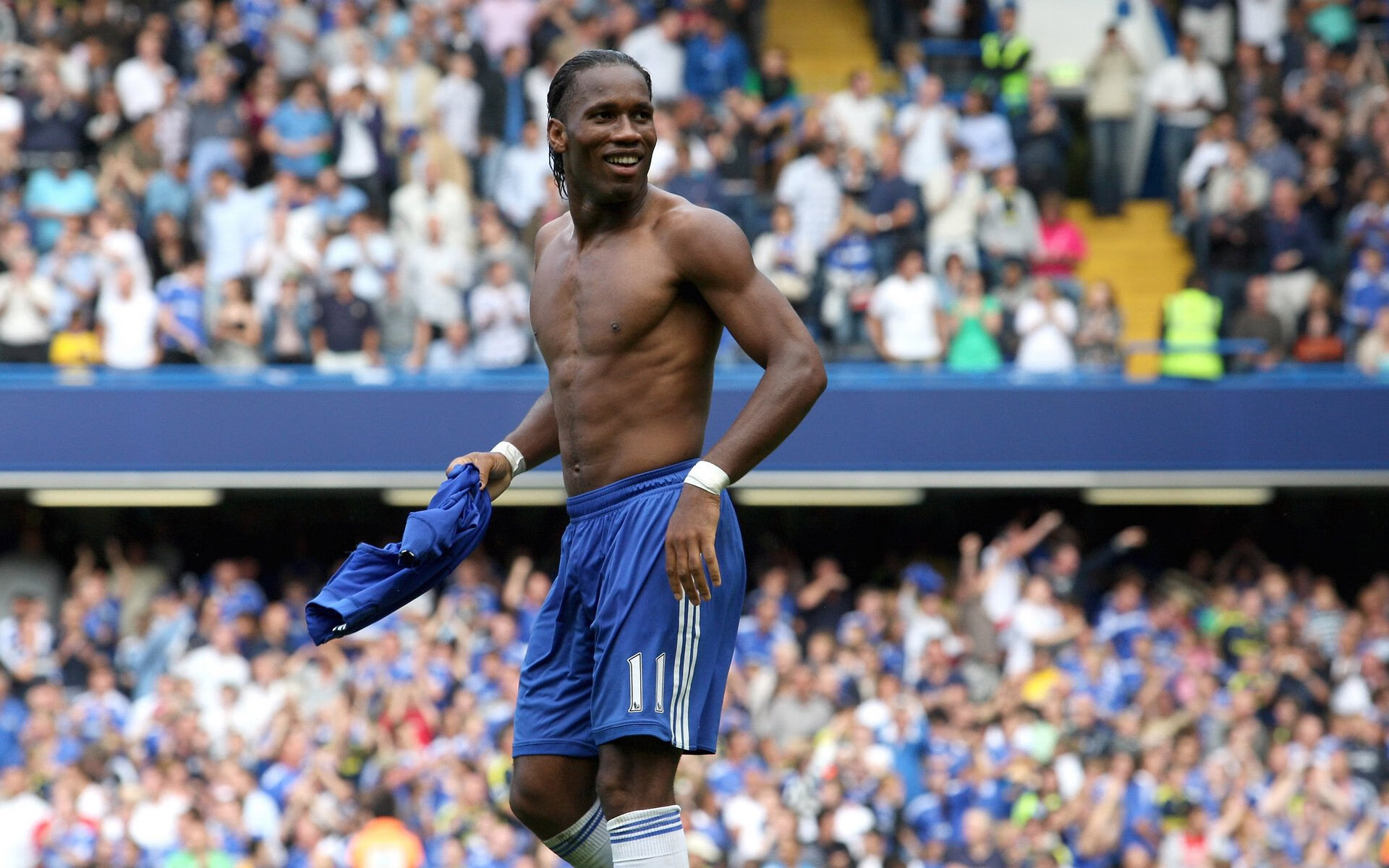 从F1街道赛到绿茵场,极限博弈下的唯一生存法则