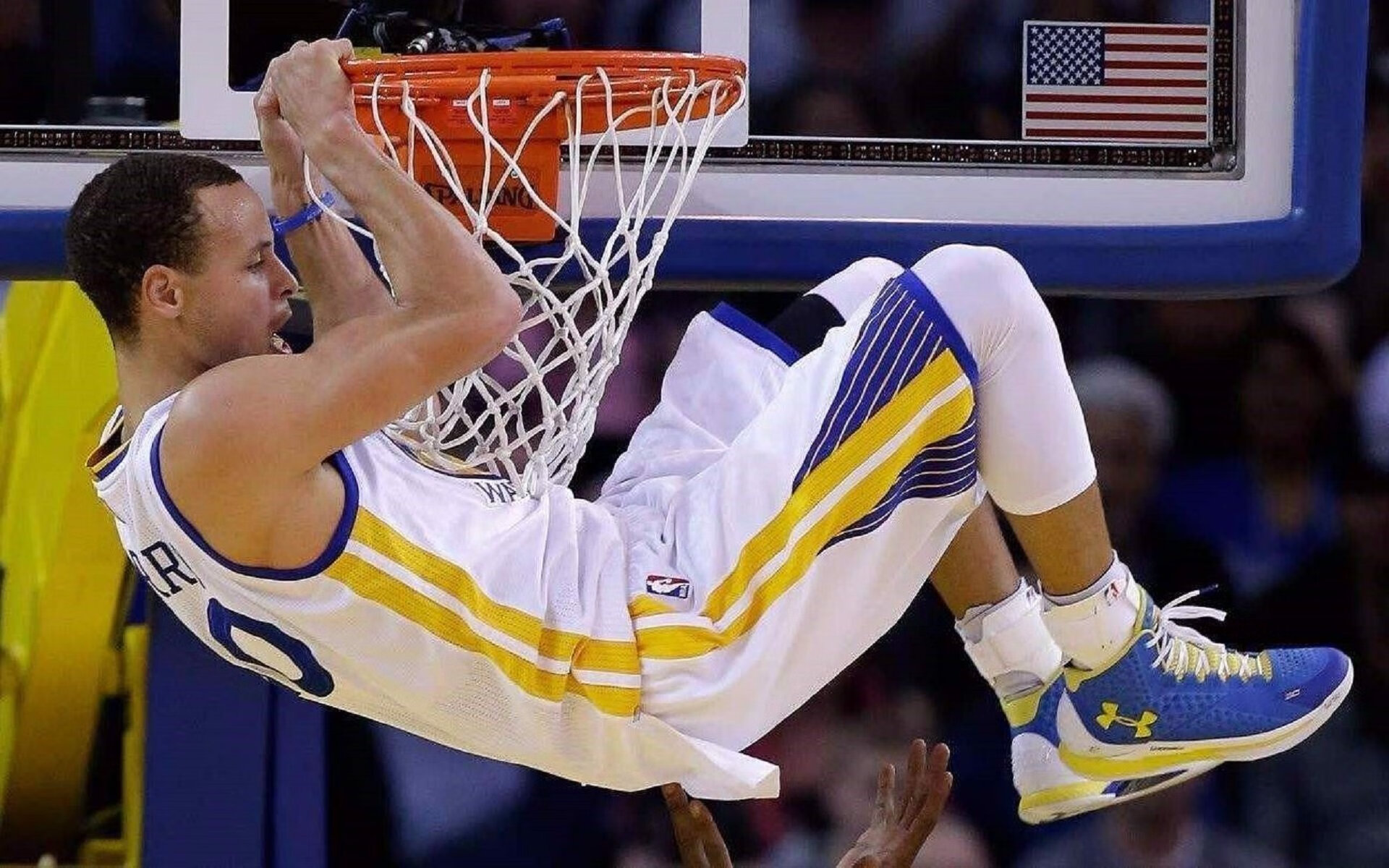 绿衫军碾碎紫金幻梦,一场唯一性对决如何定义NBA新杯赛的残酷美学